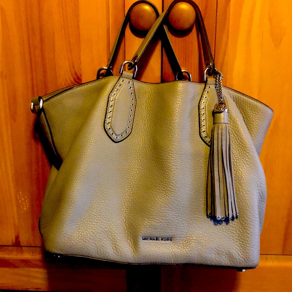Michael Kors Purse 👛